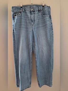 American Eagle Light Wash Jeans